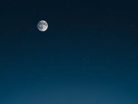 Listen To Dean Johnson Faraway Skies