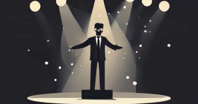 Entertainer Accepting A Dodgy Role On Stage